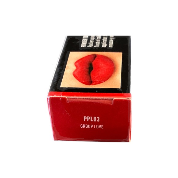 NYX Makeup Group Love Nyx Powder Puff Lippie Powder Lip Cream